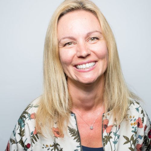 Nudera-Orthodontics-Team-Portraits-South-Elgin-Elmwood-Braces-20-1-of-40-500x500